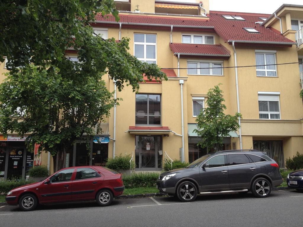 Yuliya Apartment Хевіз Екстер'єр фото